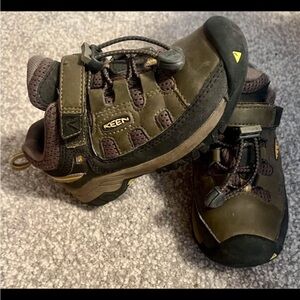 Keen Brown Sneakers Rugged Durable Design